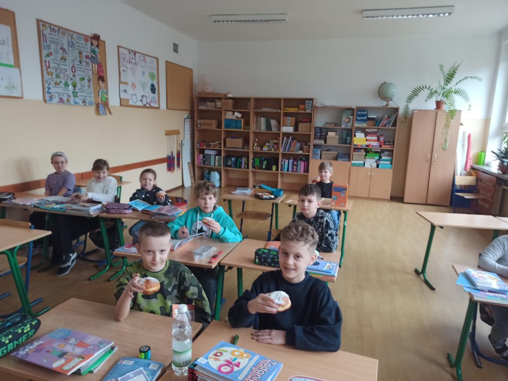 TŁUSTY CZWARTEK