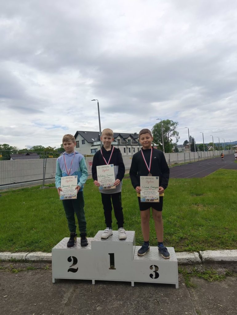MISTRZOSTWA NOWEGO SĄCZA W TRÓJBOJU LEKKOATLETYCZNYM